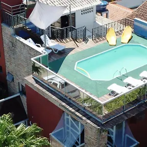 Capri House Residencial Familiar Apartamento